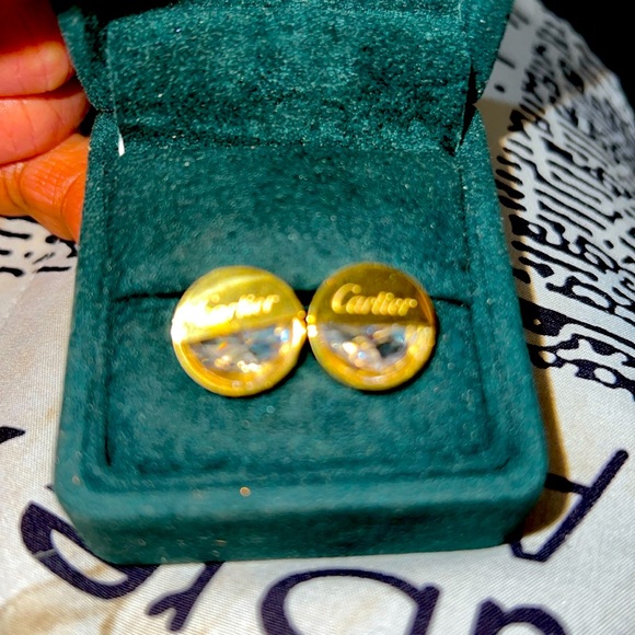 New gold tone fashion earrings - Picture 2 of 4